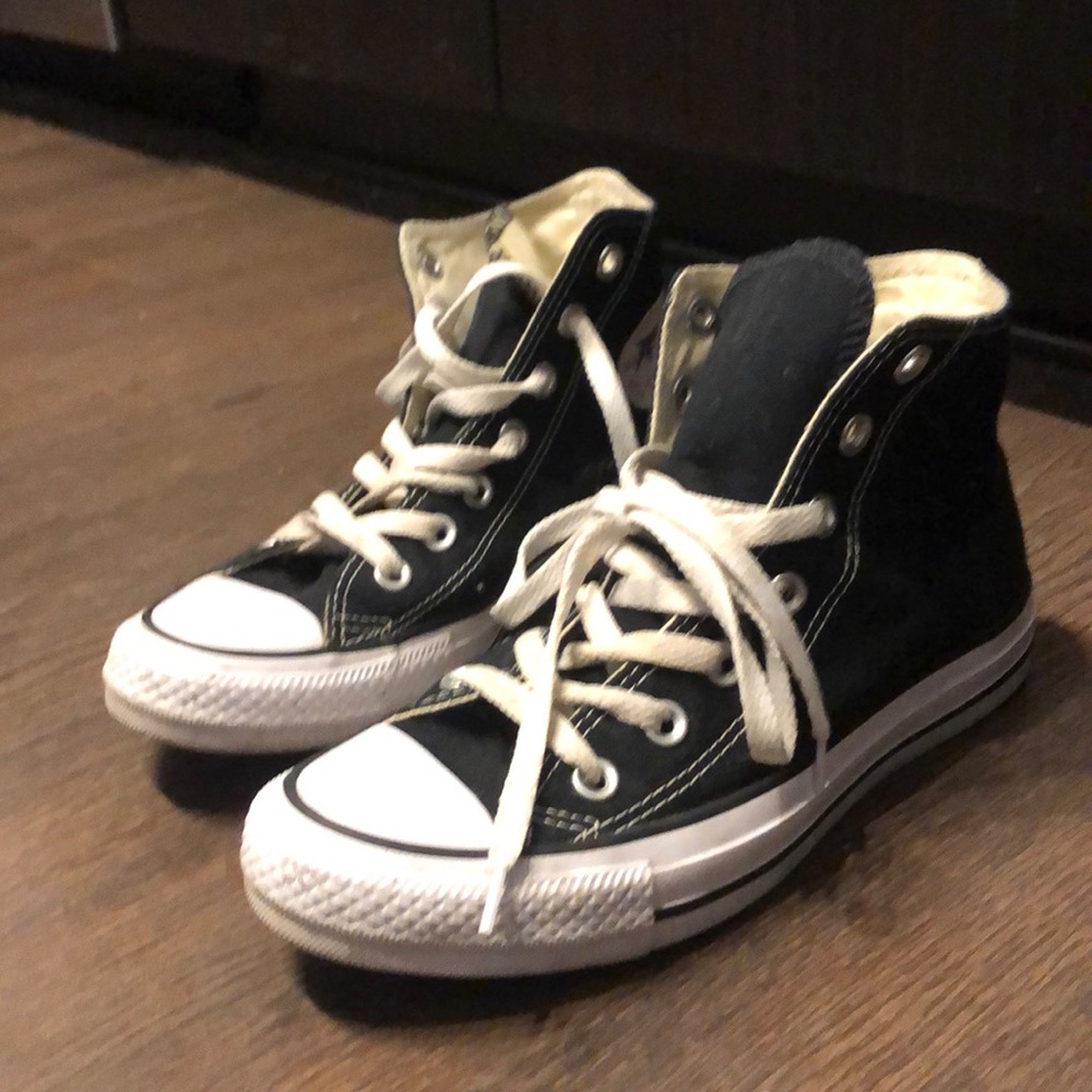 Black converse size 6.5